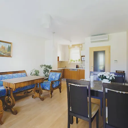 Apartment Jerry Apartman In Birdland *